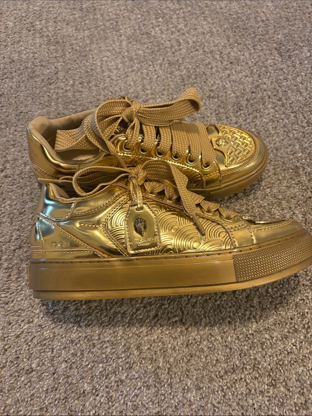 Kurt Geiger London Southbank Tag Sneakers.